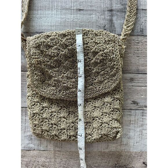 Vintage Handmade Crochet Tan Zipped Hobo Crossbody Bag - Picture 4 of 7